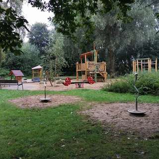 Spielplatz Hundsmühler Höhe – Bild 1