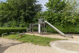 Spielplatz – Bild 3