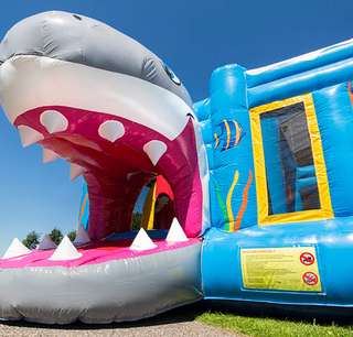 XXl Hüpfburgenstadt Zehlendorf – Bild 2