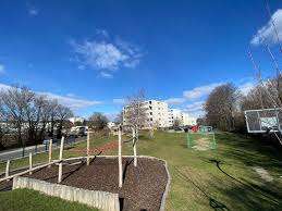 Spielplatz am Platengrund – Bild 1