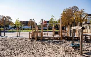 Spielplatz, Platz Der Stadt Ravenna – Bild 1