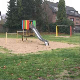 Spielplatz Ueddinger Straße – Bild 1