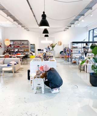 DIE HALLE Family Concept Store & Café – Bild 1