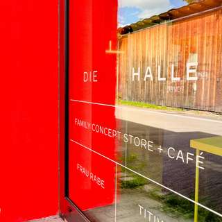 DIE HALLE Family Concept Store & Café – Bild 4