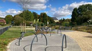 Spielplatz – Bild 1