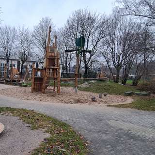 Spielplatz – Bild 3