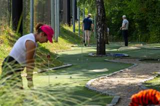GolfKultur Stuttgart ı Golfübungsanlage ı Driving Range ı Minigolf – Bild 1