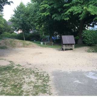 Spielplatz Vom Bruck Platz – Bild 5