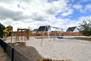 Hummelweg Spielplatz – Bild 1