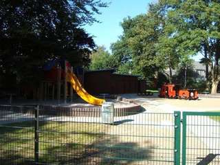 Spielplatz Schillerufer – Bild 1