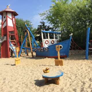 Spielplatz – Bild 3