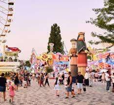 Wurstelprater Vergnügungspark – Bild 1
