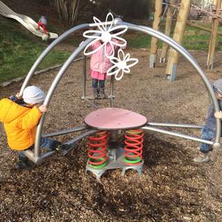 Spielplatz Pflugfelden – Bild 2