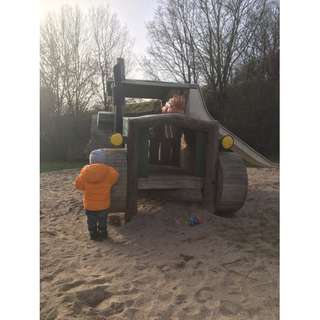 Spielplatz Pflugfelden – Bild 3