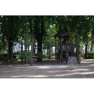 Spielplatz Feldbergplatz – Bild 1