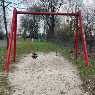 Spielplatz Sonnenblumenstraße – Bild 1