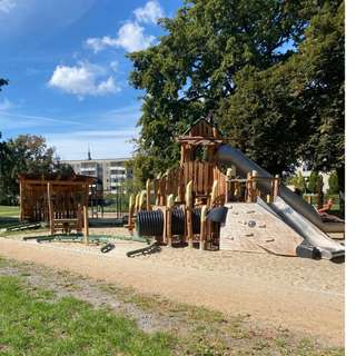 Spielplatz – Bild 2