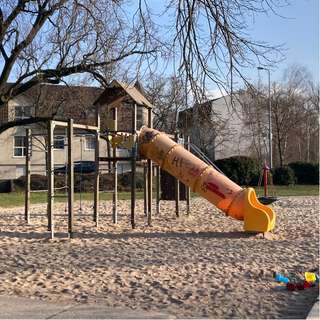 Spielplatz – Bild 3