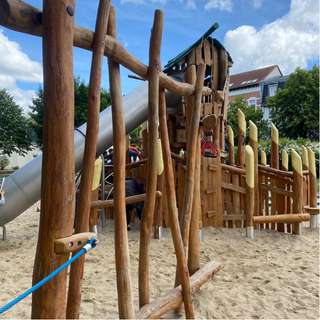 Spielplatz – Bild 4