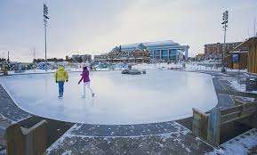 Ice Rink/Splash Pad – Bild 1