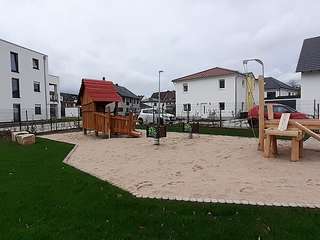 Spielplatz an der Schneeberger Straße – Bild 1
