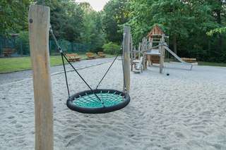 Waldspielplatz beim Rosengarten – Bild 2