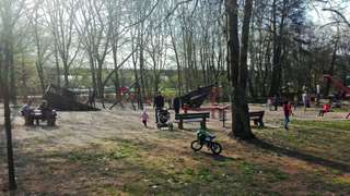 Spiel und Freizeitgelände Geißbergstraße – Bild 1