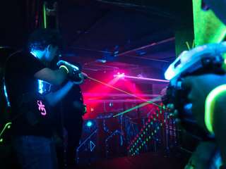 GATE99 Lasertag / Schwarzlicht Minigolf Mannheim – Bild 2