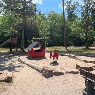 Spielplatz "Traubenweg" – Bild 1