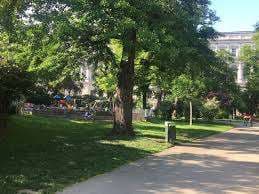 Spielplatz am Rathausplatz – Bild 3