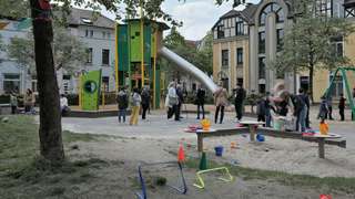 Spielplatz – Bild 5