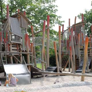 Spielplatz im Wertwiesenpark – Bild 5