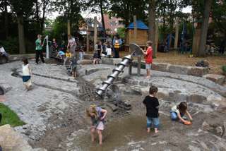 Playground – Bild 5