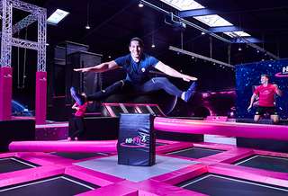 Hi-Fly Trampolinpark – Bild 1
