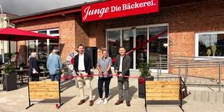 Junge Die Bäckerei - Geniner Straße – Bild 2