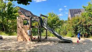 Spielplatz am Ahrensburger Kamp – Bild 2