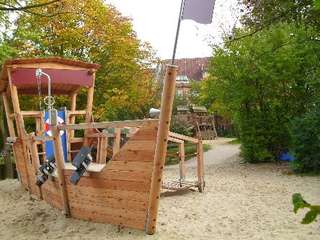 Spielplatz St. Johannis Kloster – Bild 1