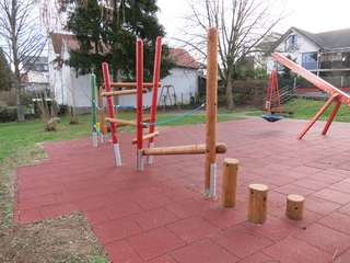 Spielplatz – Bild 1